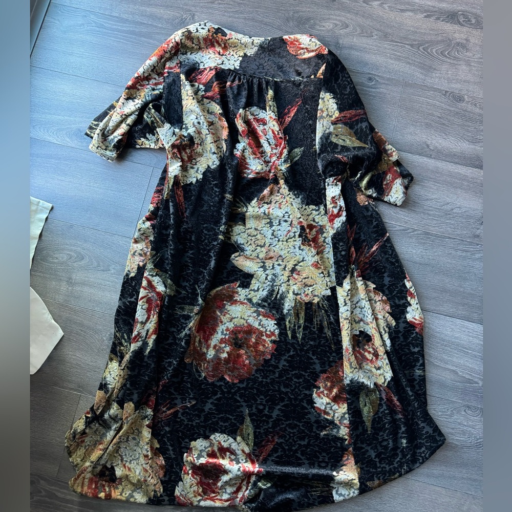 Velour Floral Print Duster Cardigan - Picture 7 of 7